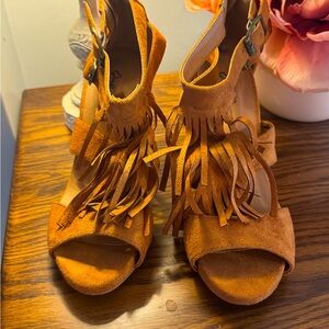 Suede fringe heals